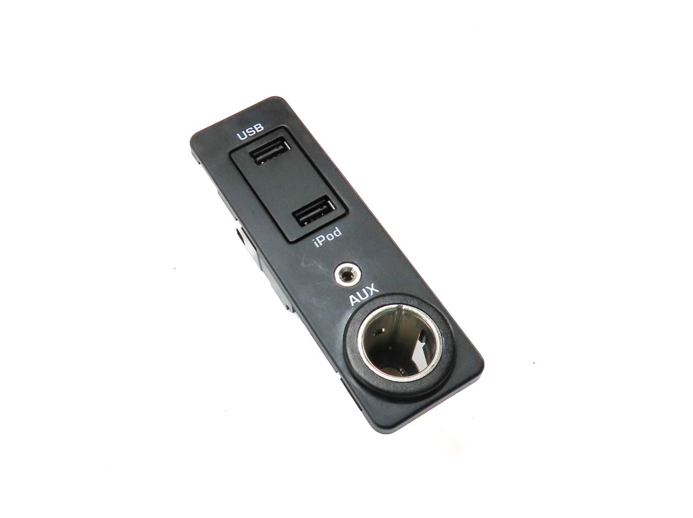 2013 RANGE ROVER EVOQUE (L538) AUXILIARY AUX USB 12V PLUG SOCKET JACK PANEL