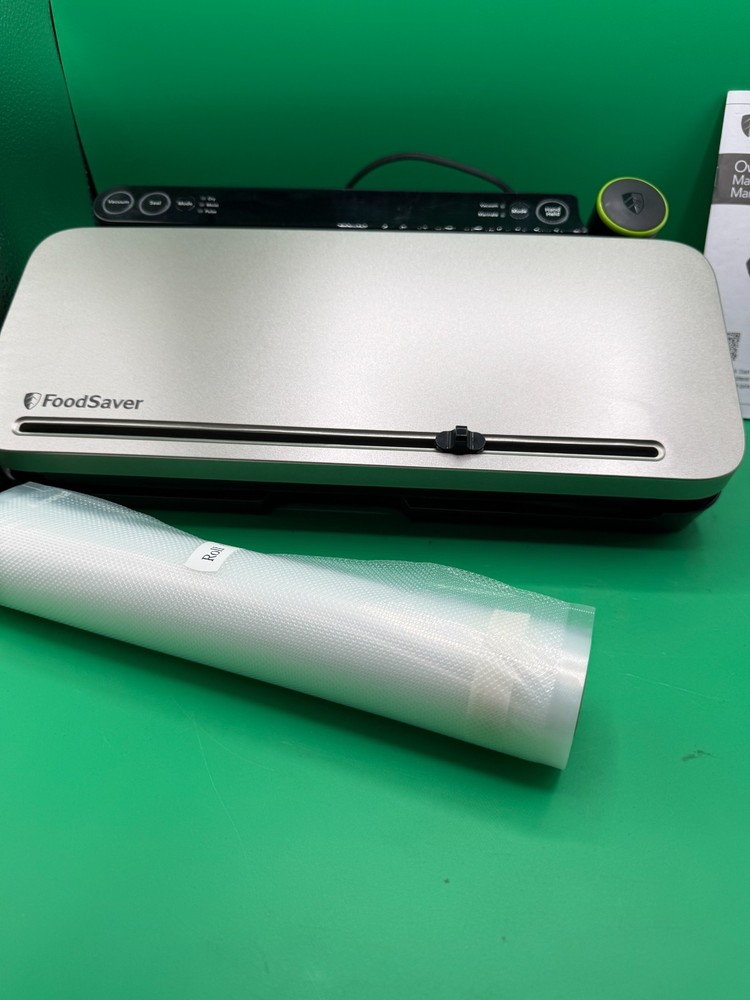 FOODSAVER Vacuum Sealing System VS3130 Premier Multi-use