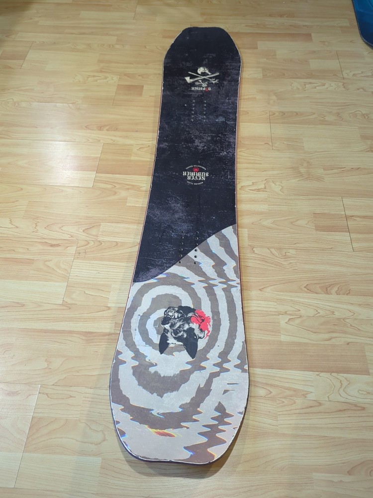 157cm Never Summer Dipstick Snowboard 2020 Beginners - Intermediate.