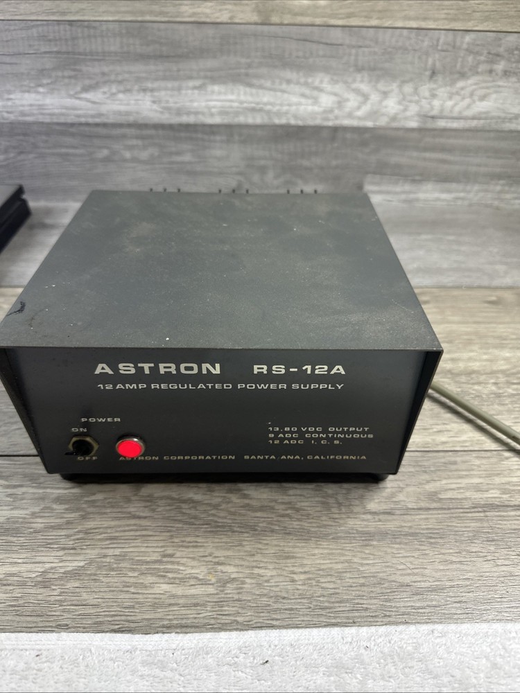 Astron Clegg RS-12A 12 AMP Power Supply