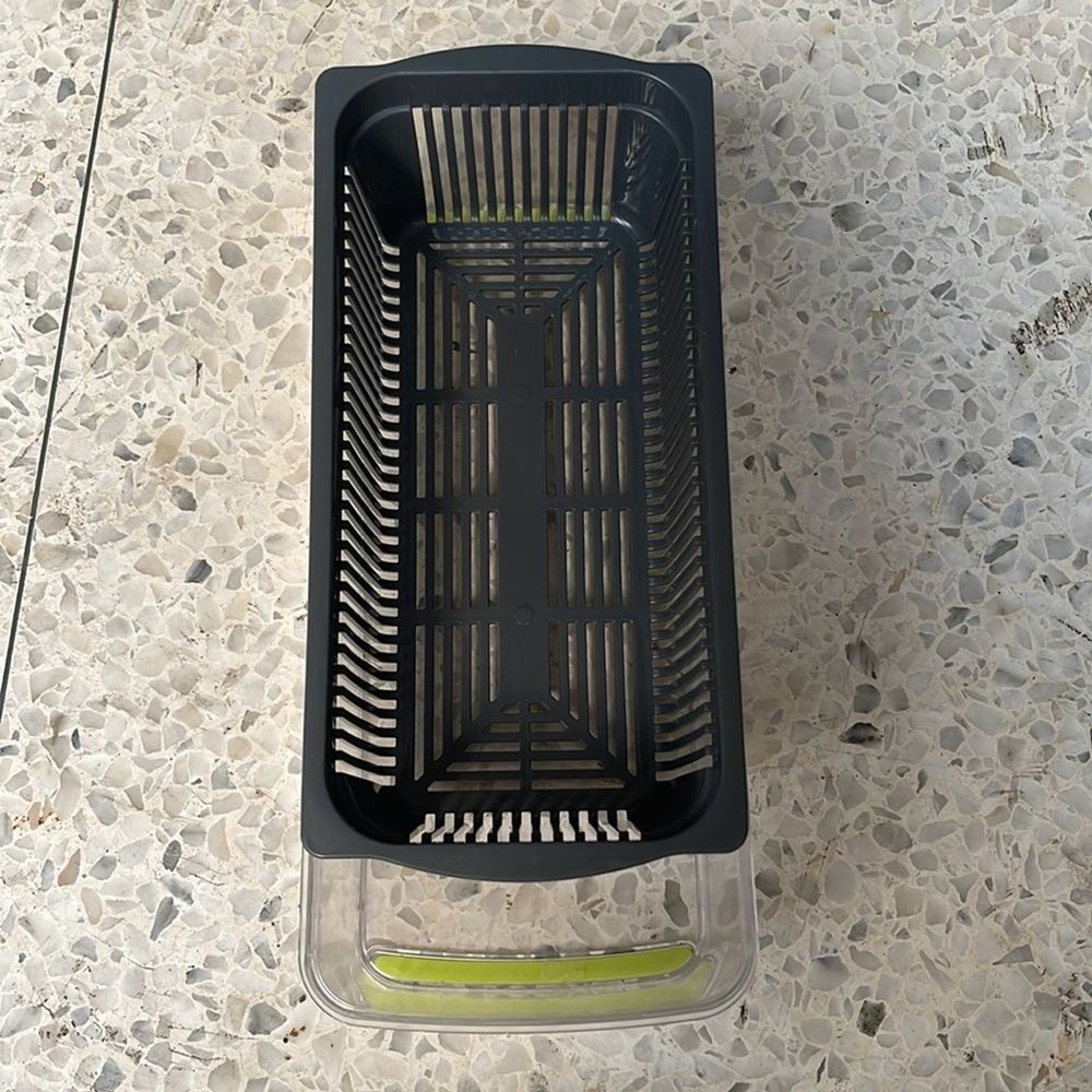 12 pieces of vege choppers (open box)