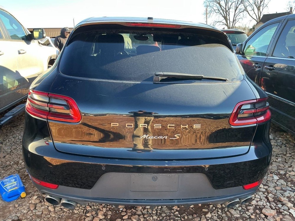 MACAN 2017 Glove Box 4906555
