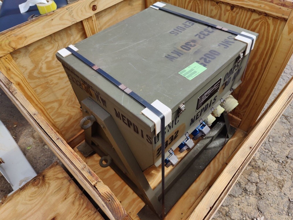 US Generator Distribution System 835024A Mobile Electric Power