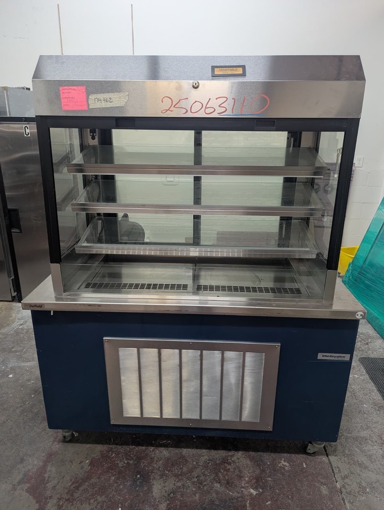 Assorted Restaurant Equipment