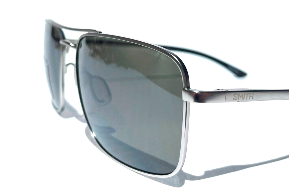 Smith Optics OUTCOME Matte Silver Carbonic POLARIZED Platinum Mirror Sunglass