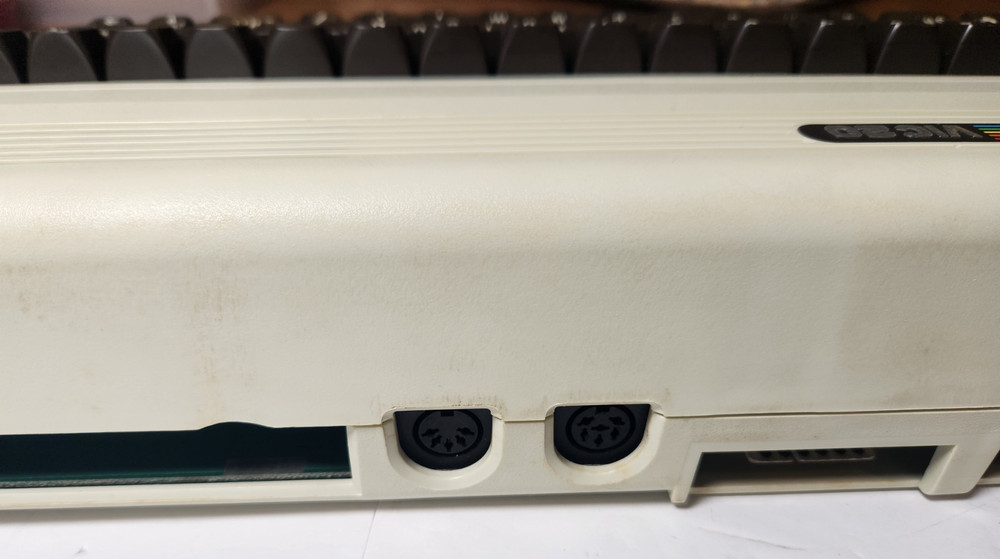 Vintage Commodore Vic 20 Computer Tested Powers New Capacitors