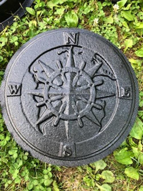 Compass Stepping Stone 12" Concrete Mold 2" thick