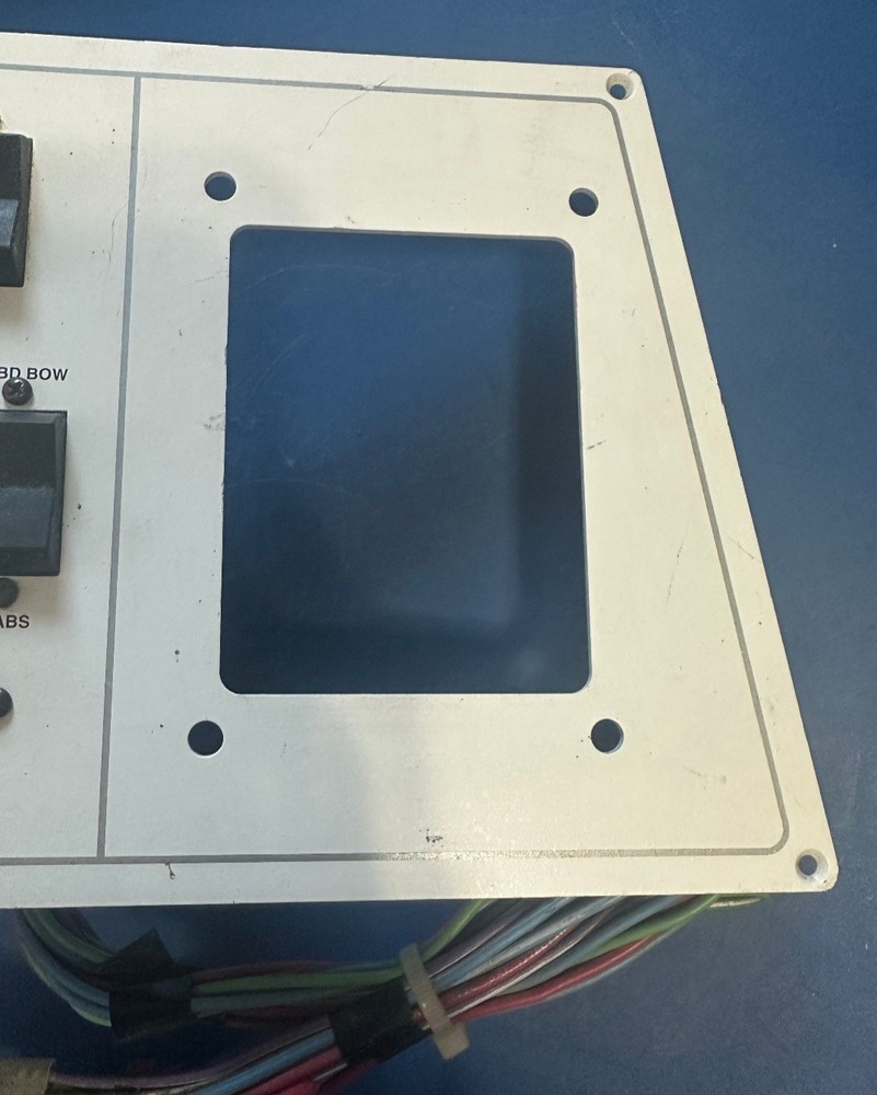 Boat Dash Panel, Outdrives, Tab Controller