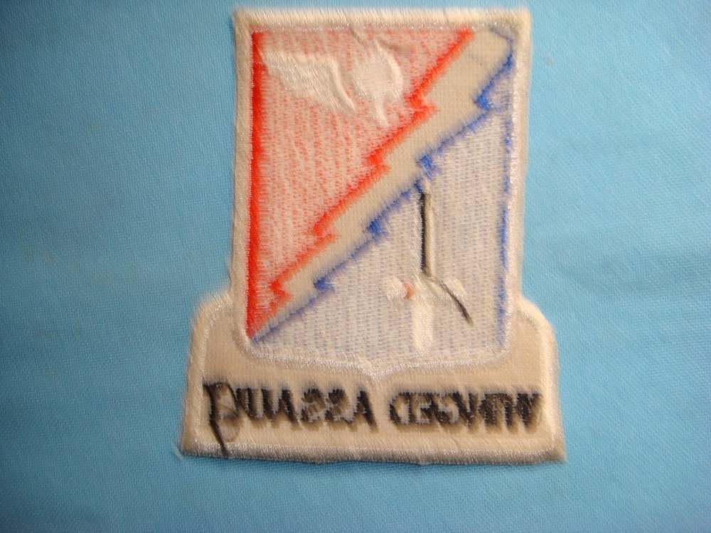 VIETNAM WAR PATCH, US 229th AVIATION BATTALION WINGED ASSAULT