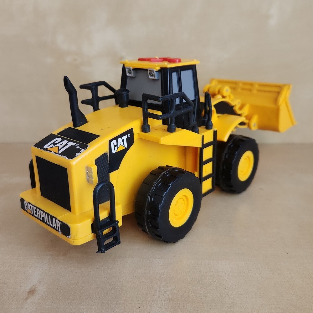 1997 Toy State CAT CATERPILLAR Construction Loader Lights Sound