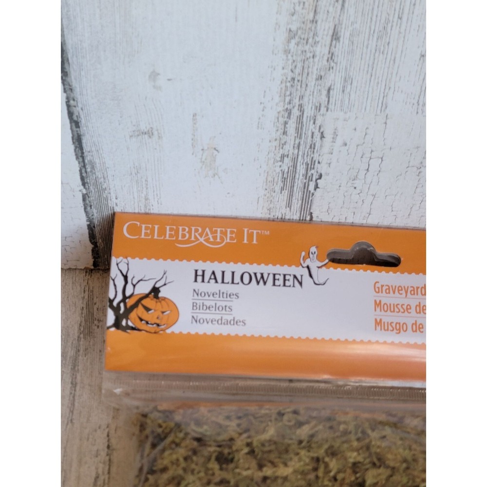 Celebrate it Halloween graveyard moss village accessory