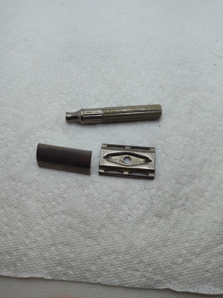 Vintage Original 1940's Gillette Tech Razor No Date Code