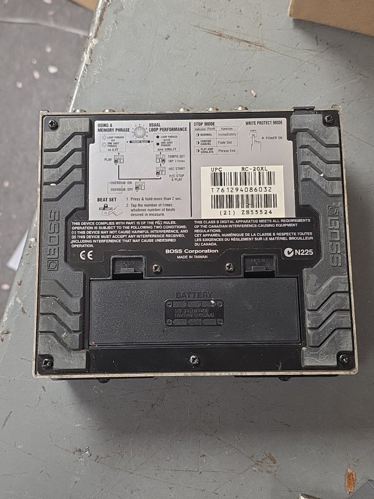 Boss RC-20XL Loop Station Phrase Recorder Sampler Pedal