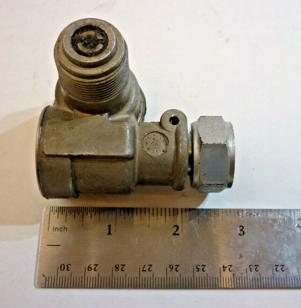 Fitting Adapter 1:1.250, pn 1565177
