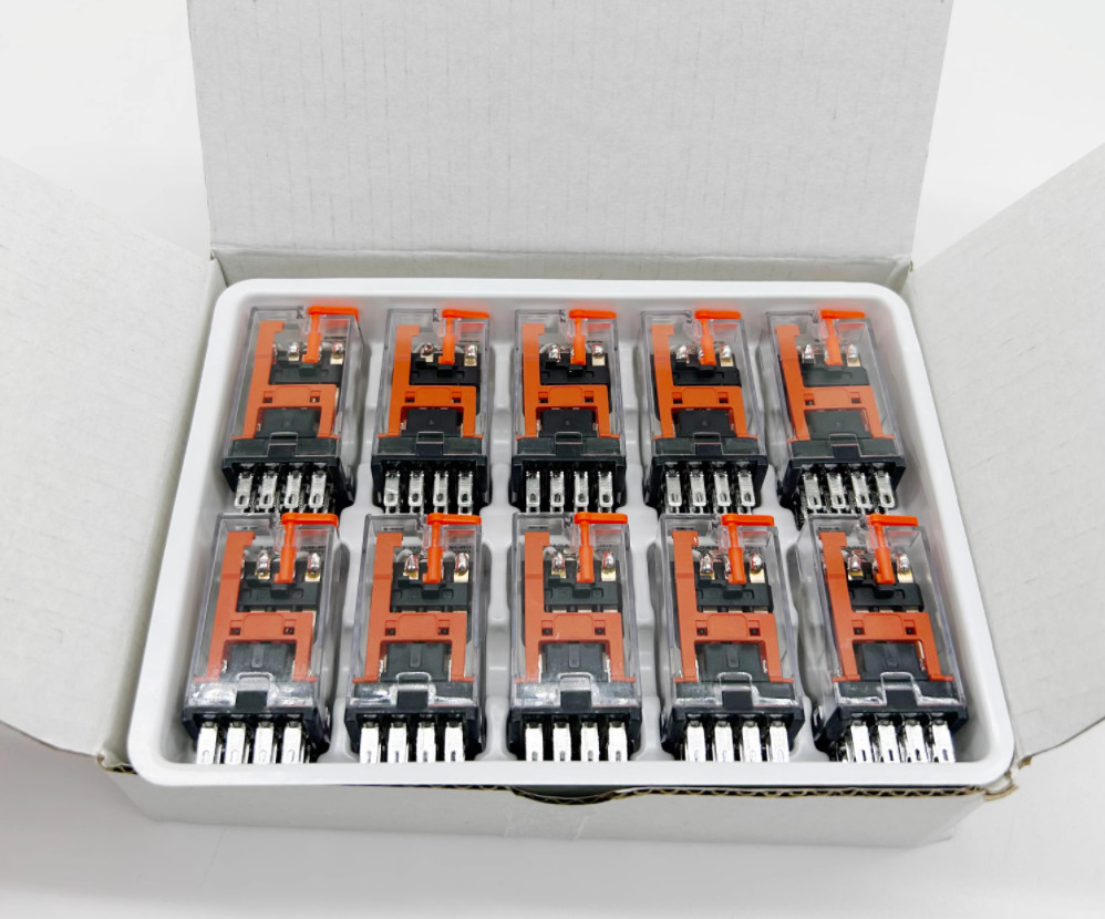 1PC New ABB Miniature intermediate relay without base CR-MX230AC2LT #LL