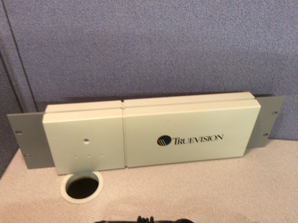 Rackmount TrueVision Audio & Video Breakout Box 07-0118-00 A