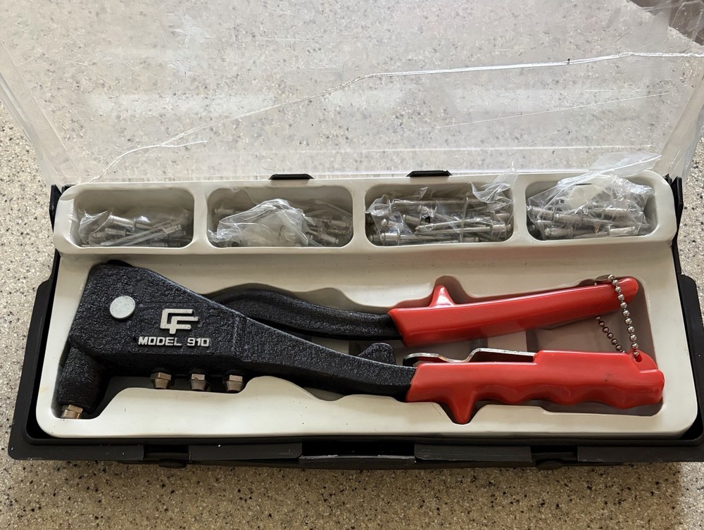 Central Forge Model 910 Hand Riveter Kit