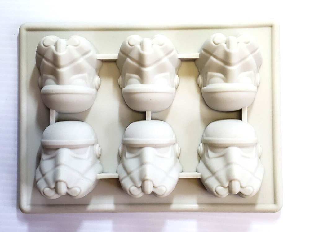 Star Wars Stormtrooper White Ice Cube Tray & Candy Mold