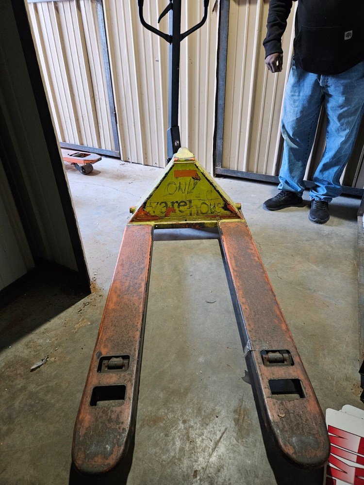 4 Pallet Jacks 5500lb Capacity 2.5 Ton