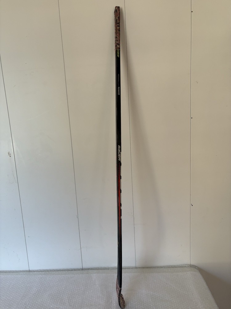 Bauer Vapor Flylite Junior 48” Left Hand P28 77 Flex Lie 5 Used