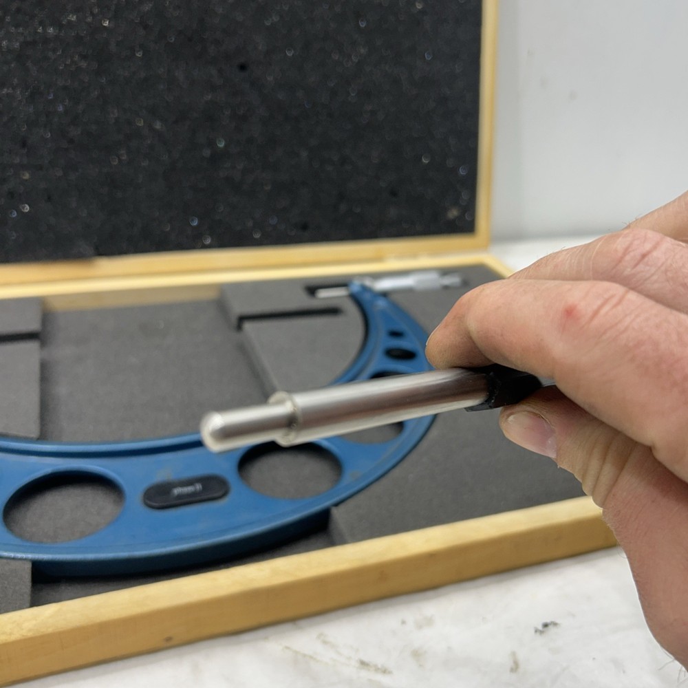 Phase II Outside Micrometer 10-11” Micrometer. With Case