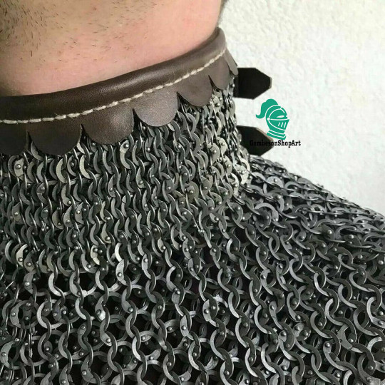Chainmail Collar – 6mm Flat Riveted Rings with Washers, Bishop Mantle Chainmail