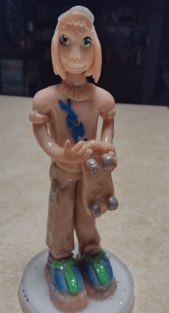 VANS Skater Sculpture 8 inch