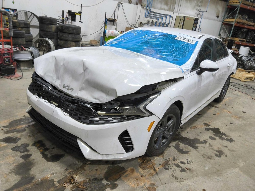 Used Battery Tray fits: 2022 Kia K5 Grade A