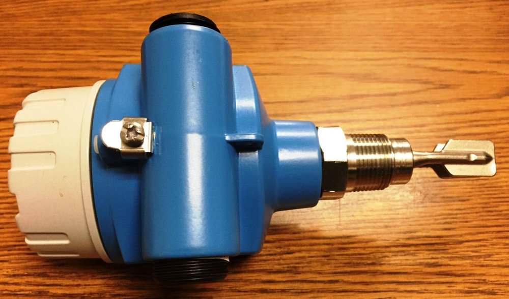 Endress+Hauser FTL50-QGM2AA2E5A Liquiphant Level Switch Sensor