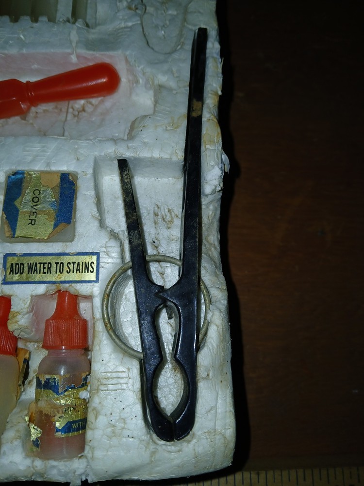 Tasco Microscope Kit Model 9876 - Used