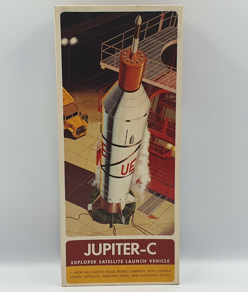 SPACE : JUPITER C EXPLORER SATELLITE LAUNCH VEHICLE MODEL KIT BY HAWK IN 1966