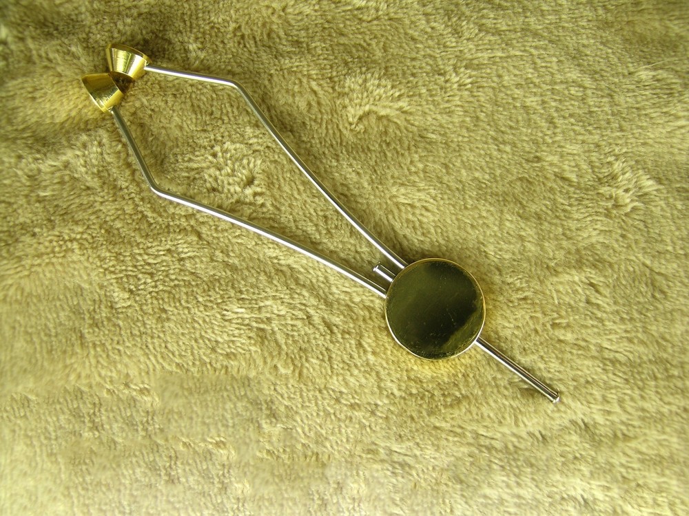 FLY TYING DISC BOBBIN HOLDER SMALL 4" #007