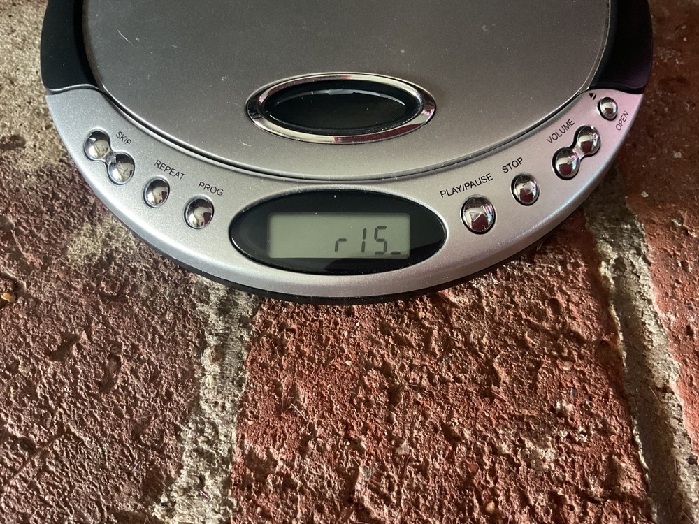 Vtg 2005 Durabrand Programmable Compact Disk PLAYER CD-566 With Headphones