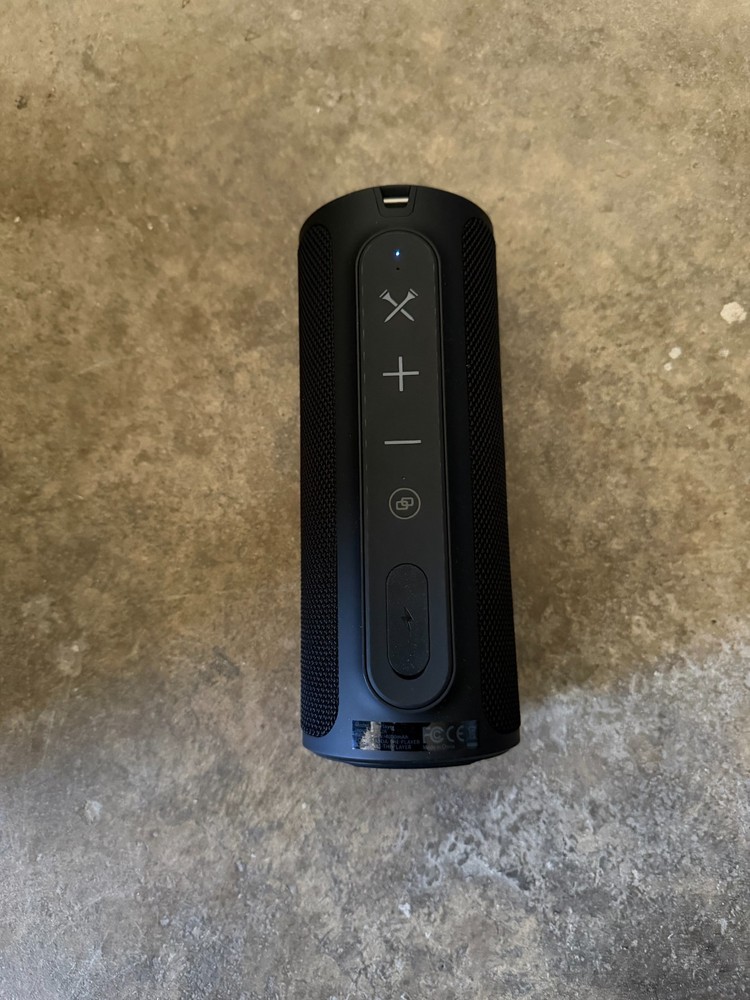 Blue Tees Player+ Golf Speaker – Used – Fully Functional – Great Condition