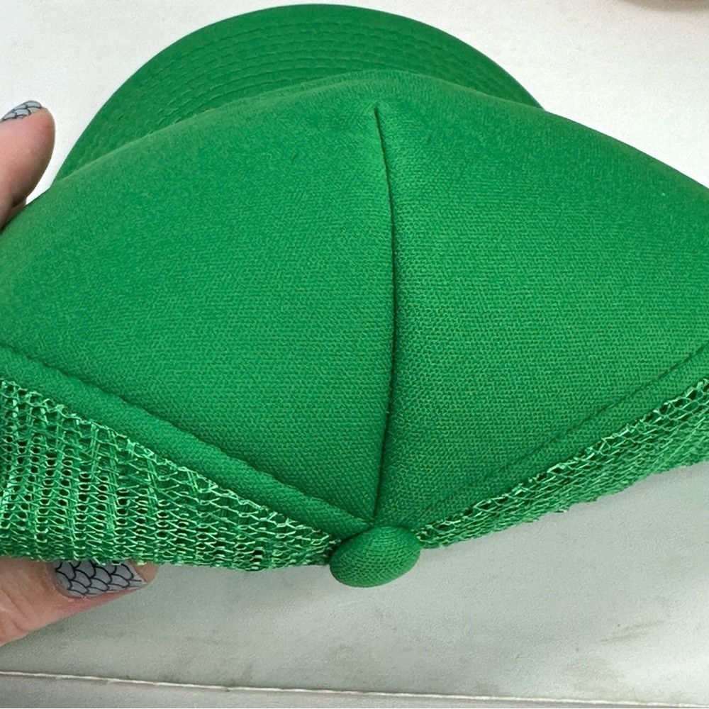 Smiley Face Trucker Cap - GREEN