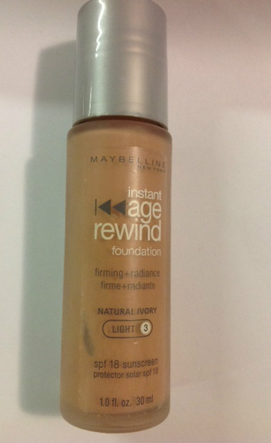 Maybelline Instant Age Rewind Foundation NATURAL IVORY (Light-3) SILVER CAP.