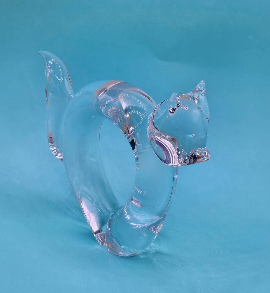 Crystal Cat in a Ring Shape Hand-made pristine condition