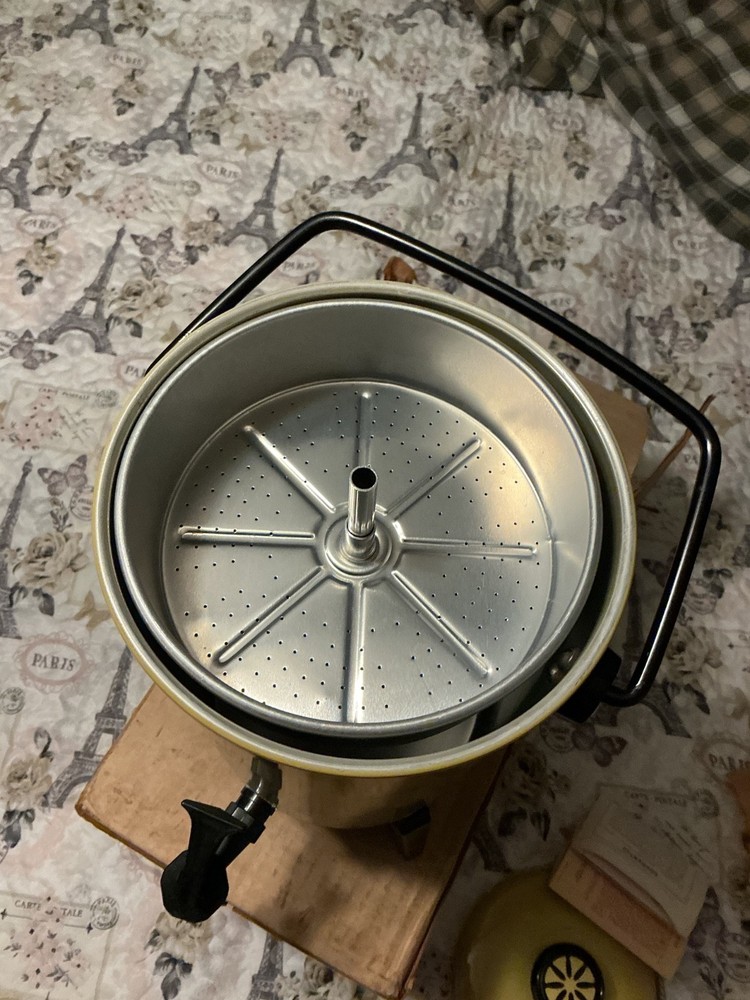 new old stk. 22 cup colormode percolator