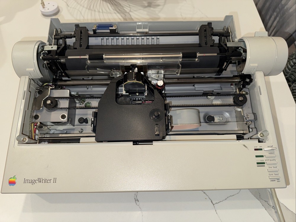 Apple ImageWriter II Printer A9M0320 Parts/ Missing Back & Front Cover. Read!!