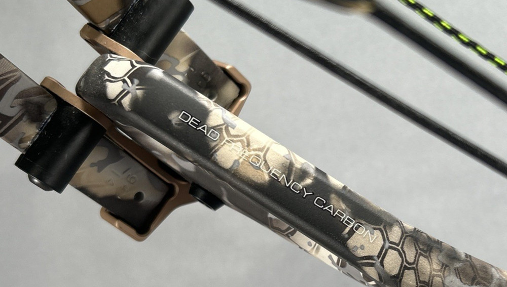 PSE Bow Mach 34 EC2 - Right Hand - W/Extras