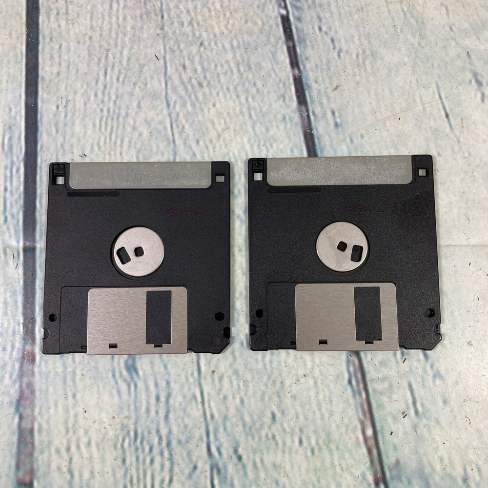 Vintage Studio Magic Software for Windows 1994 - (2) 3.5" Floppy Disks