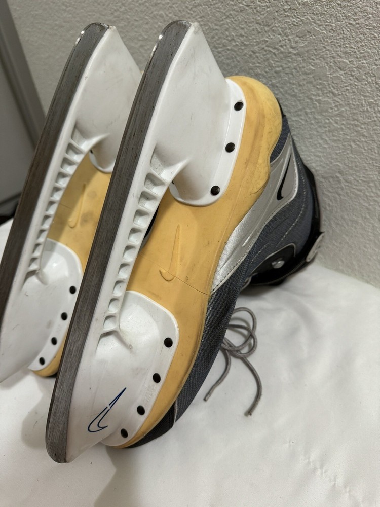 Vintage Nike Ice Skates Size 13