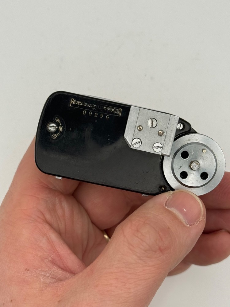 Leica Meter MC Chrome Light Meter Working