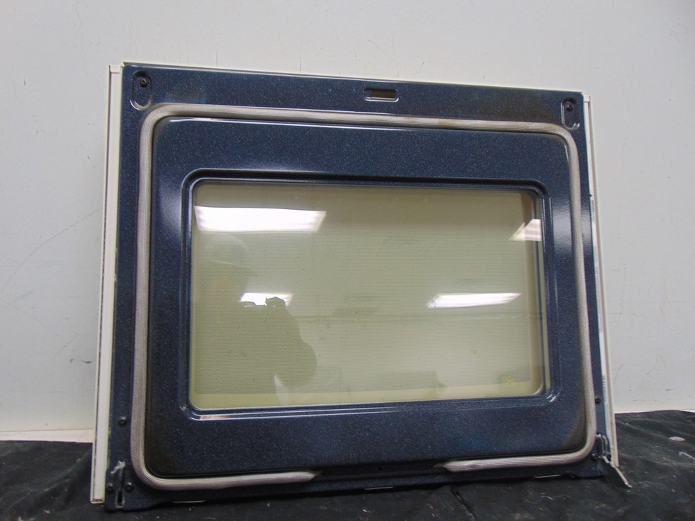 GE Electric Range JB350DF4CC Door Assembly with Handle