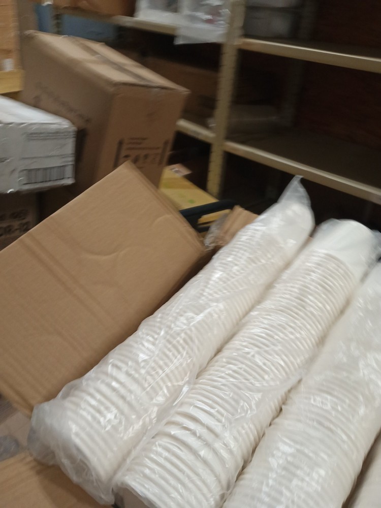200.  10 oz Disposable Paper Coffee Cups     160