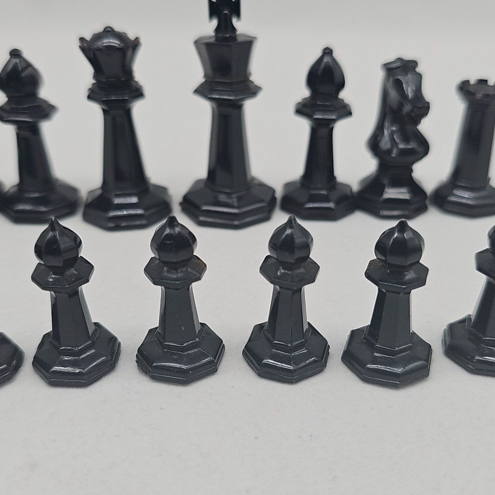 Replacement Drueke Chess Pieces: Black Octagonal Plastic Weighted, 16 Pieces