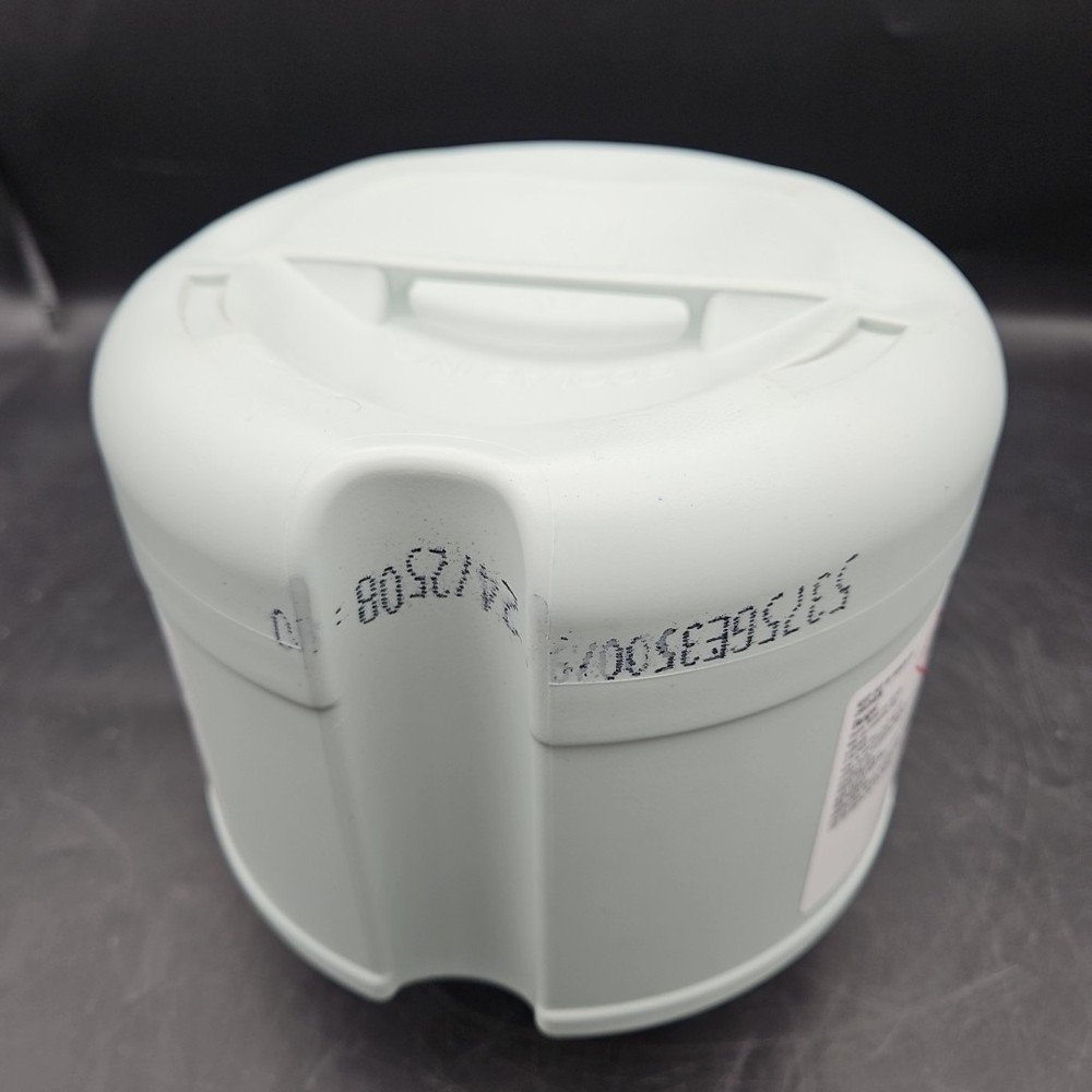Ecolab 6101756 Aquanomic 2.0 Low Temp Laundry Solid Clearly Soft Plus 6 LB