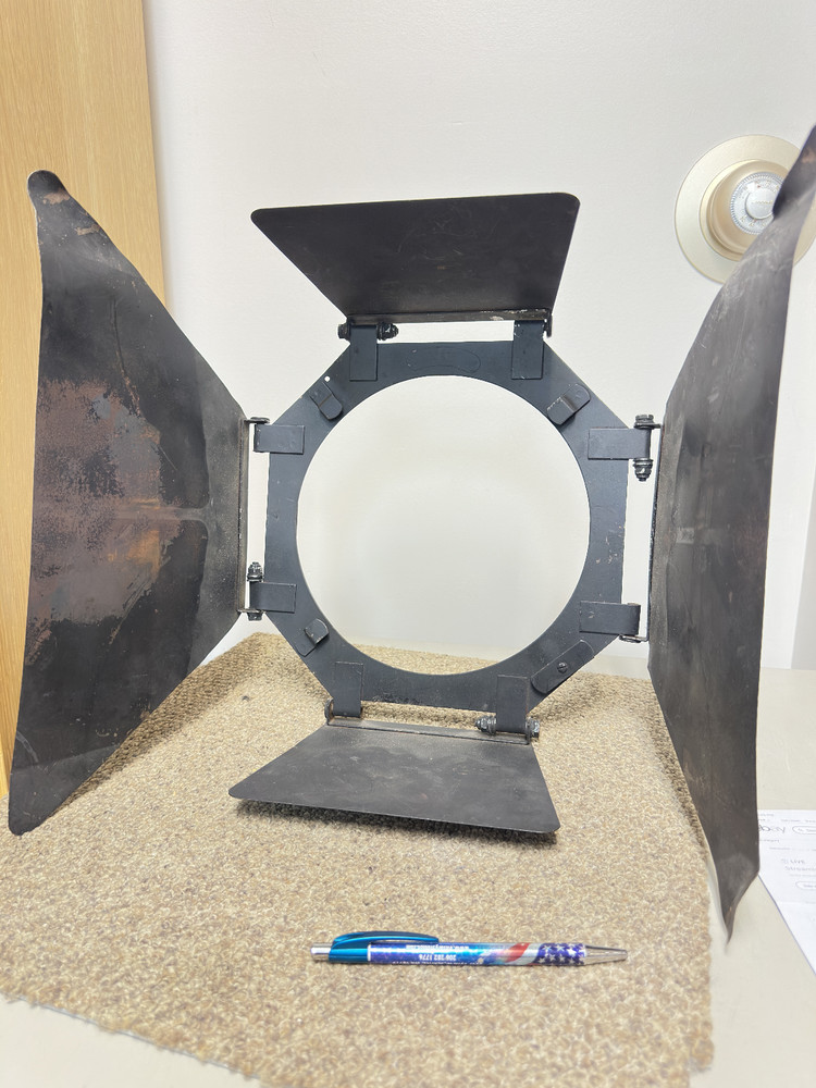 Barn doors for lighting (9.5") - four doors