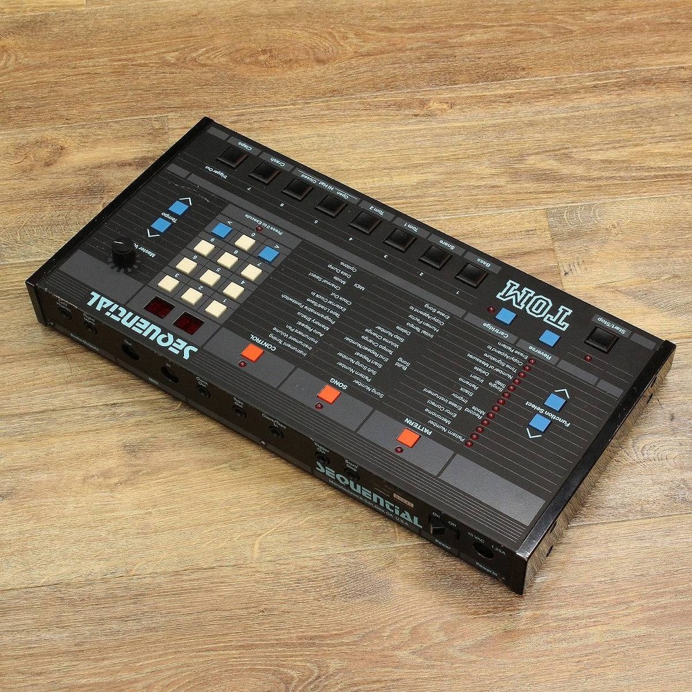 SEQUENTIAL CIRCUITS TOM [02541]