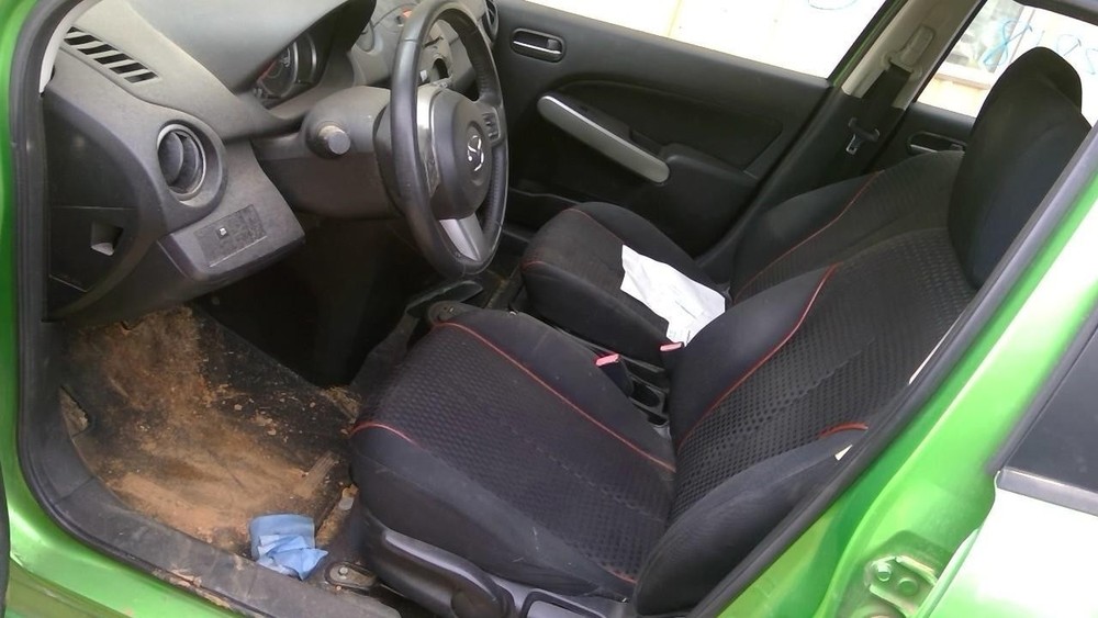 Used Floor Jack fits: 2013 Mazda 2 Grade A